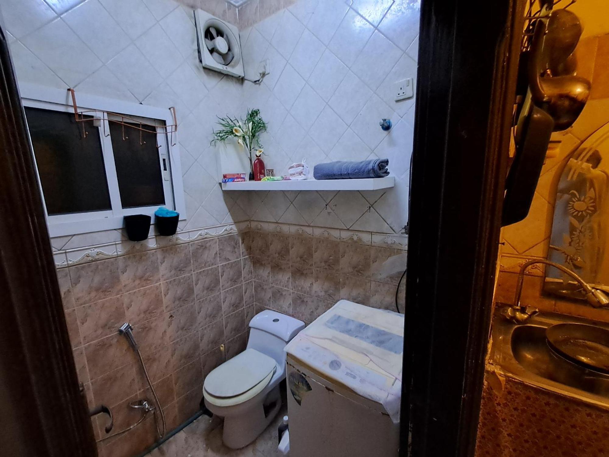 شقة خاصة غرفة وصاله Apartment *